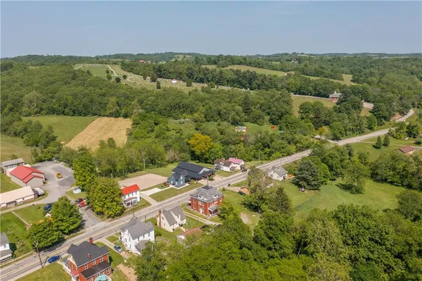 $349,900 | 4575 Prosperity Pike, Prosperity, PA 15329