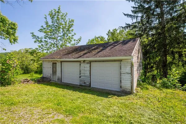 $349,900 | 4575 Prosperity Pike, Prosperity, PA 15329