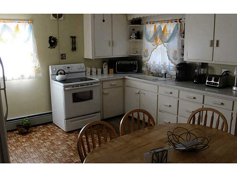 260 N Road Burrillville, RI 02859 - Photo 17 of 22 Kitchen.