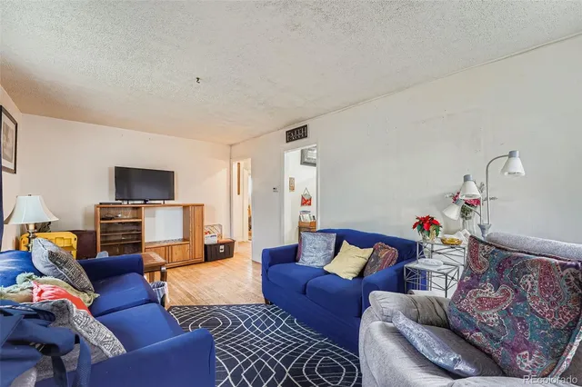 $359,450 | 880 Kenton Street, Aurora, CO 80010