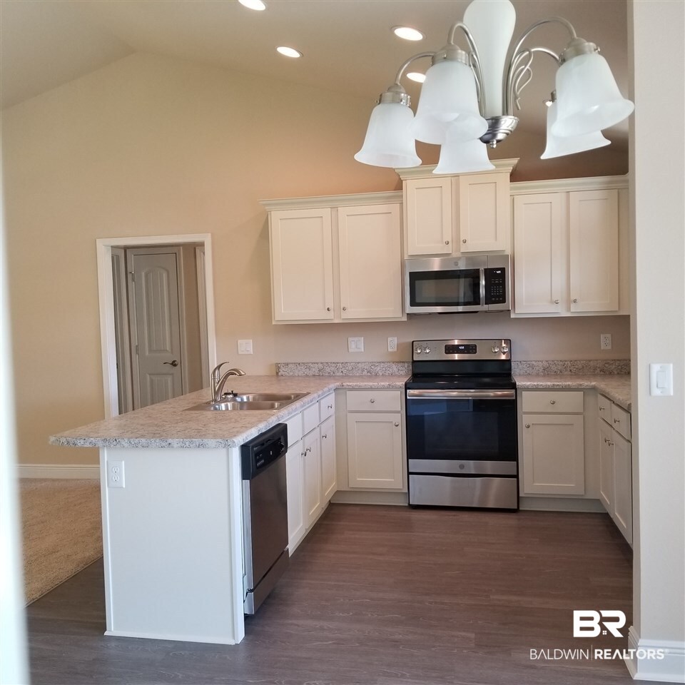 15560 Troon Drive Foley, AL 36535 - Photo 4 of 24 Not subject home. Finishes and colors may differ.