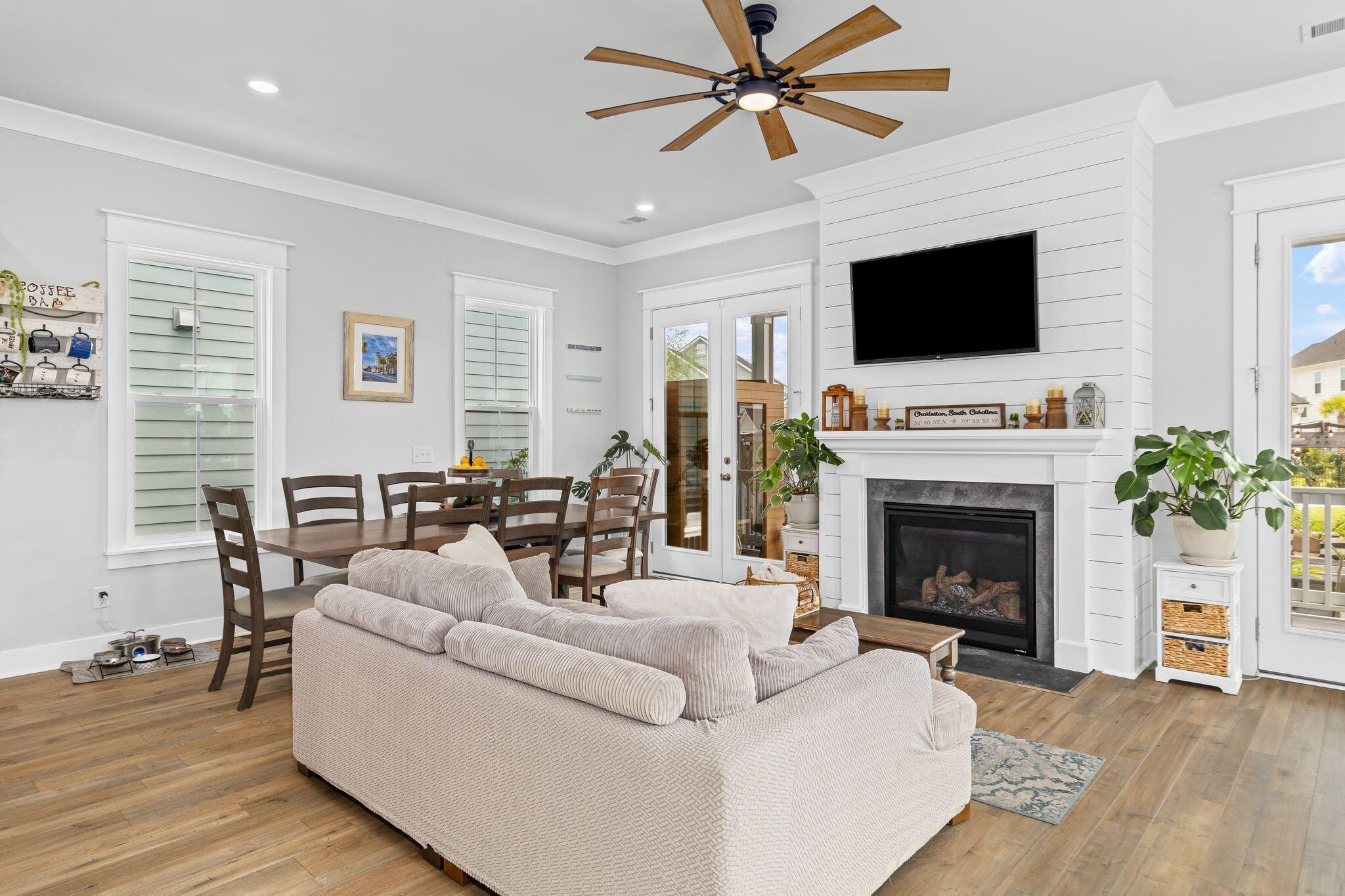 1779 Timmons Street Mount Pleasant, SC 29466 - Photo 19 of 65 1779 Timmons Family Room/Dining