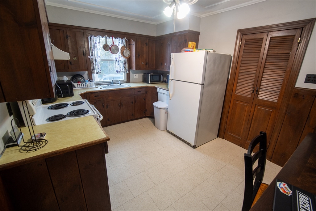 1088 Diamond Hill Road Woonsocket, RI 02895 - Photo 15 of 42