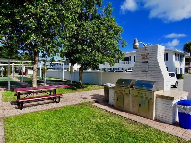 $1,475 | 2191 Northeast 68th Street, Unit 427, Fort Lauderdale, FL 33308