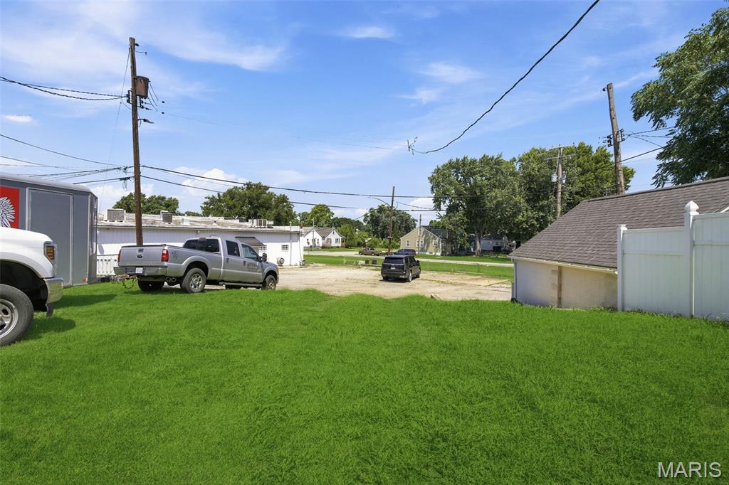 1825 Edwardsville Road Madison, IL 62060 - Photo 36 of 45