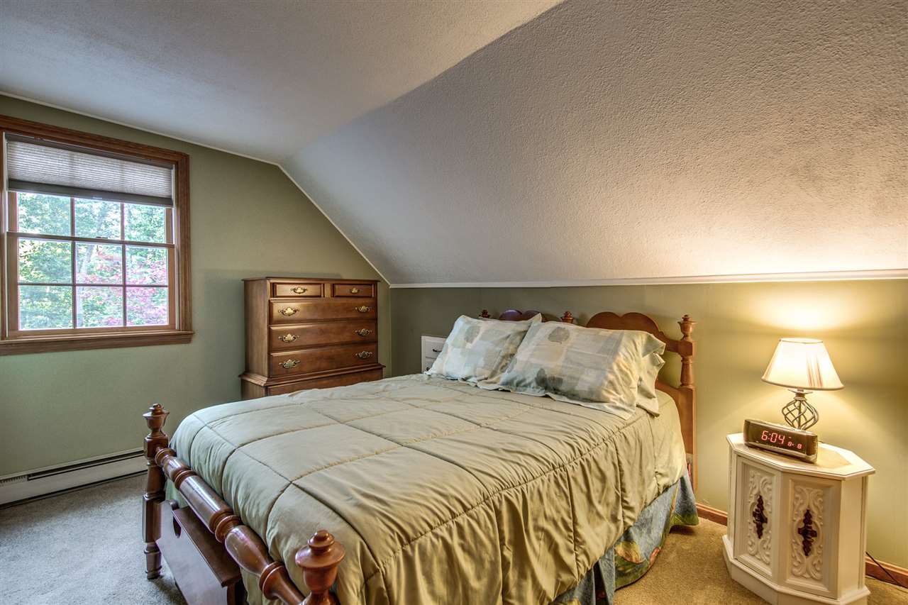 18 Pettingale Road Amherst, NH 03031 - Photo 17 of 32