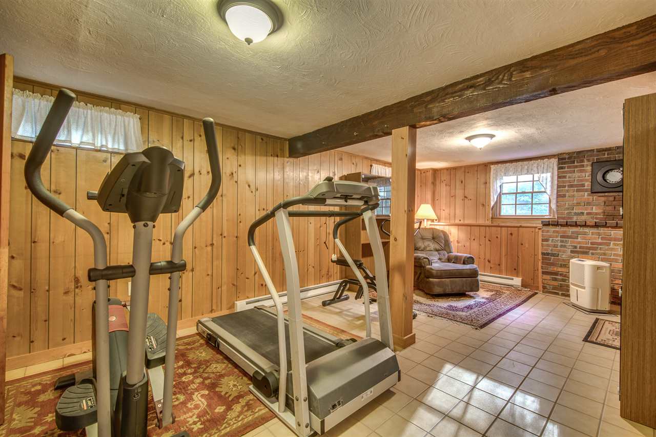 18 Pettingale Road Amherst, NH 03031 - Photo 19 of 32