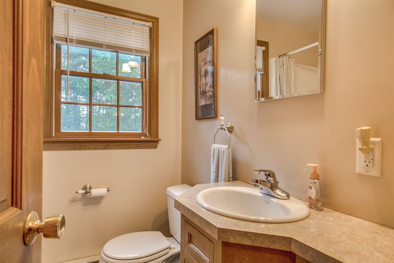 18 Pettingale Road Amherst, NH 03031 - Photo 20 of 32