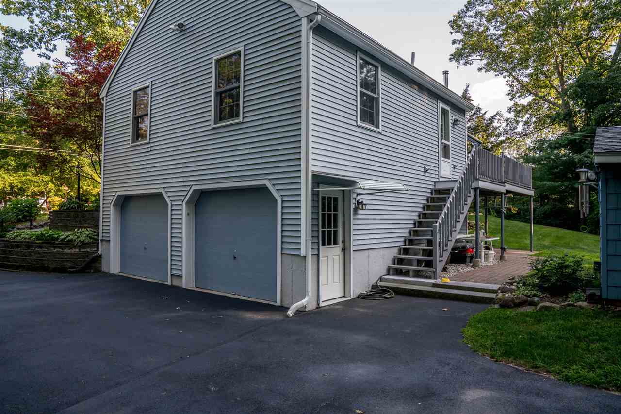 18 Pettingale Road Amherst, NH 03031 - Photo 26 of 32