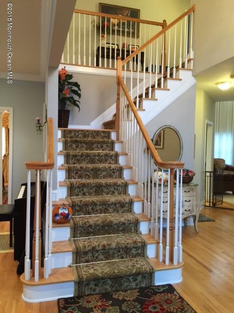 106 Autumn Road Matawan, NJ 07747 - Photo 3 of 29 Foyer