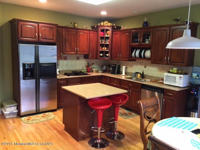 106 Autumn Road Matawan, NJ 07747 - Photo 9 of 29 Kitchen