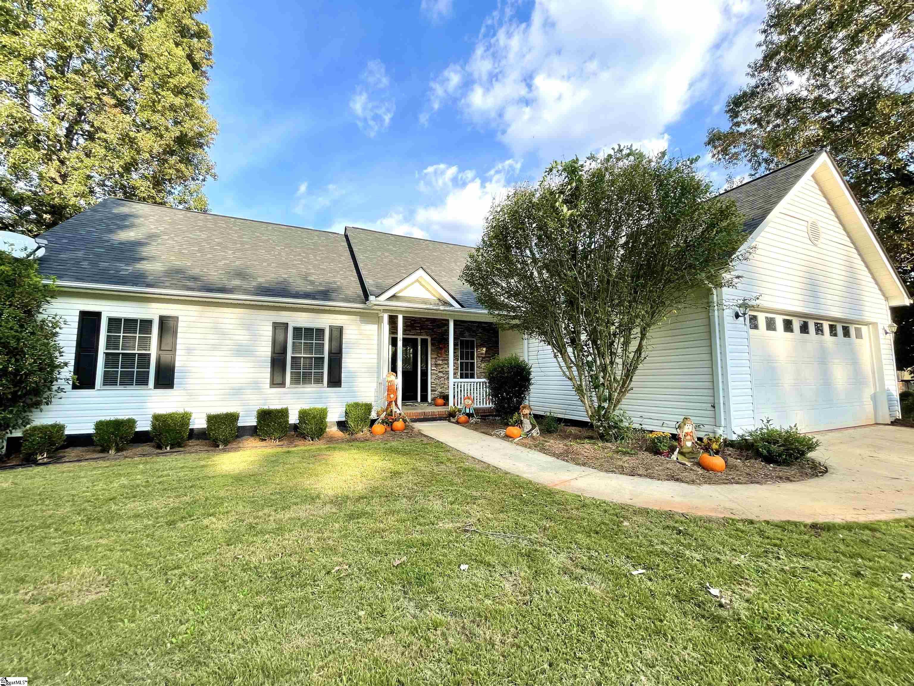 118 Windamere Road Easley, SC 29640 - Photo 1 of 36 Gallery Image 1