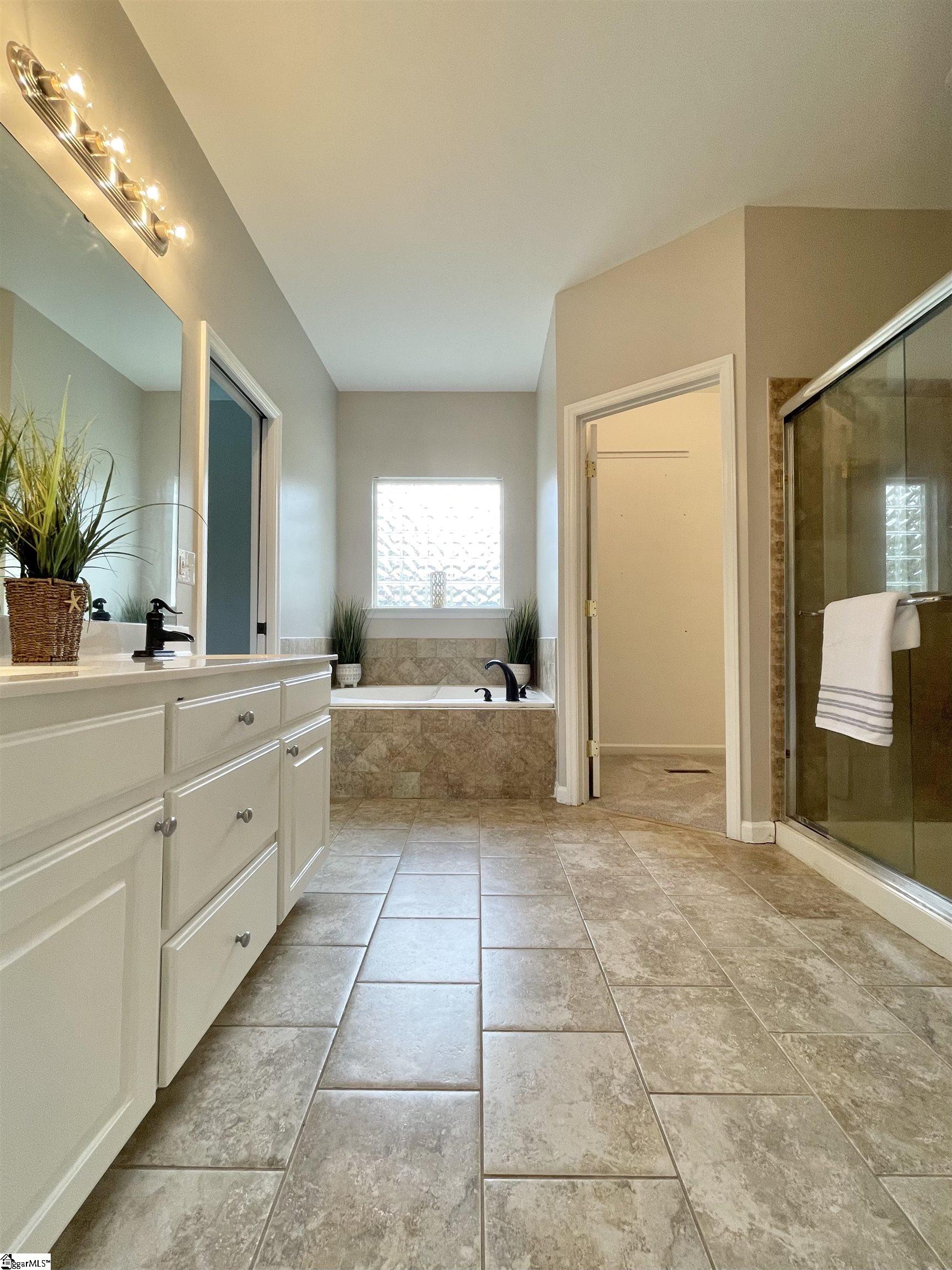 118 Windamere Road Easley, SC 29640 - Photo 14 of 36 Gallery Image 14