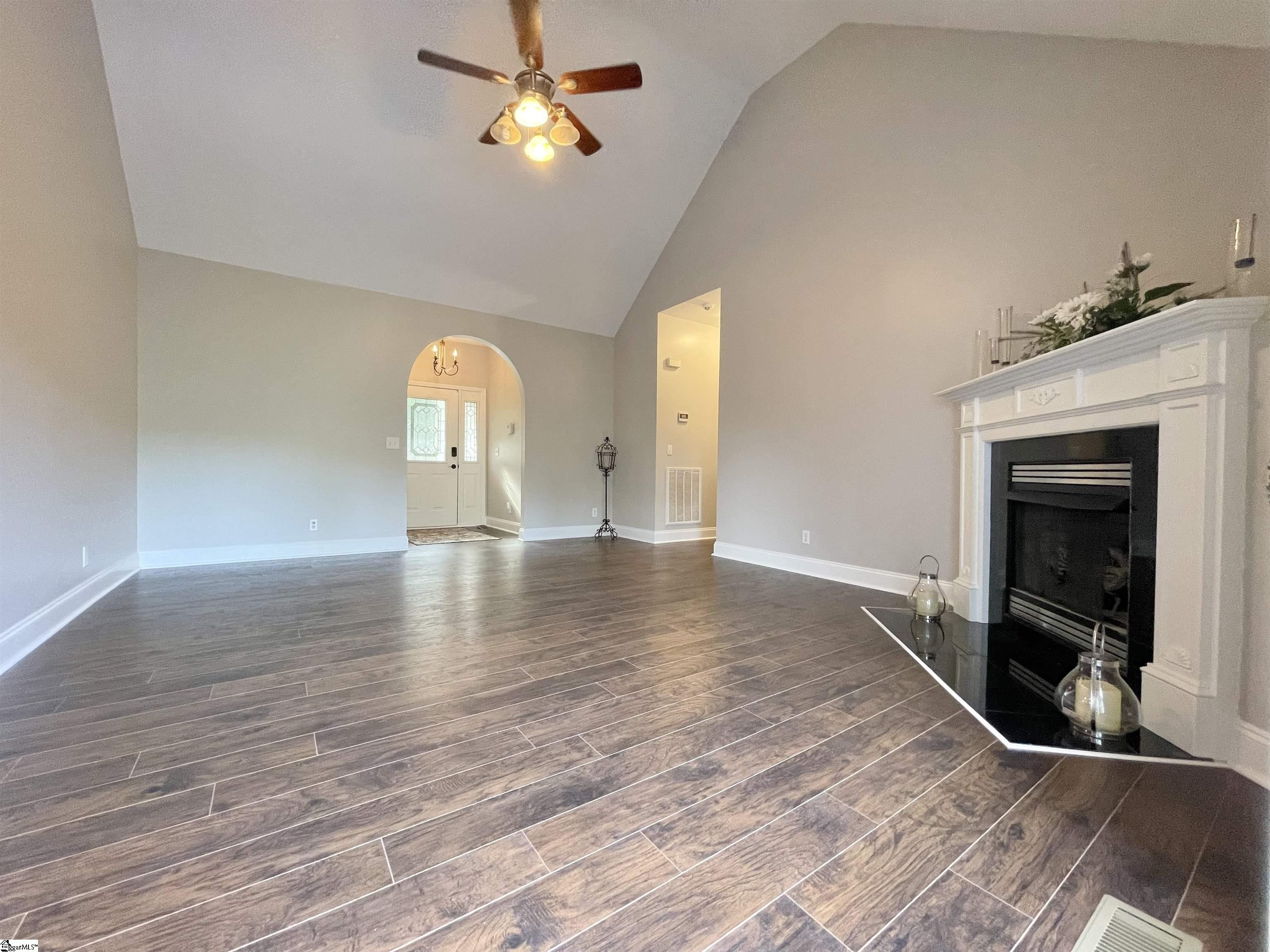 118 Windamere Road Easley, SC 29640 - Photo 5 of 36 Gallery Image 5