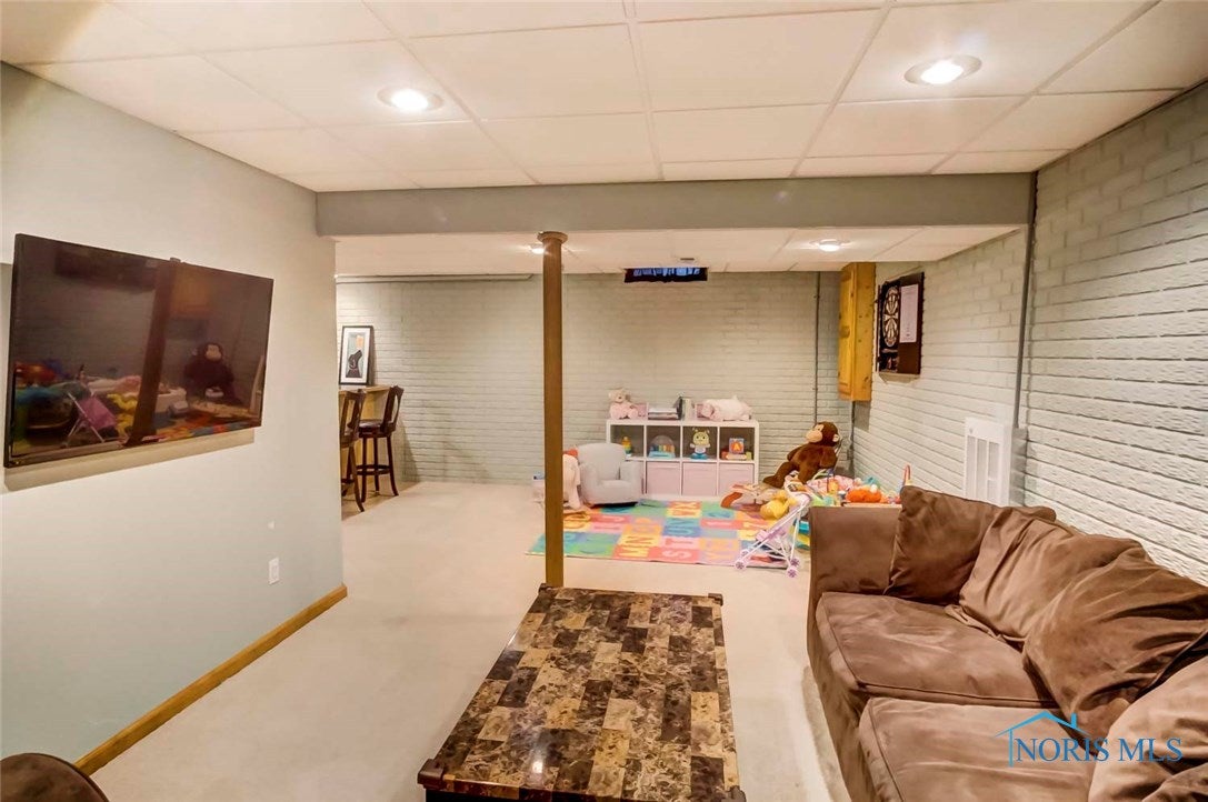 1853 Crossfields Road Perrysburg, OH 43551 - Photo 27 of 36 Gallery Image 27