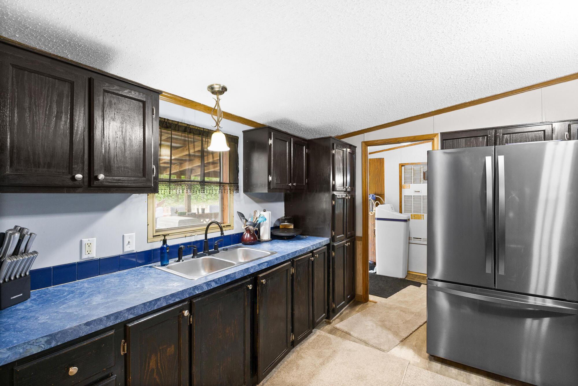 10541 Clearport Road Southwest Amanda, OH 43102 - Photo 11 of 39 Kitchen 3