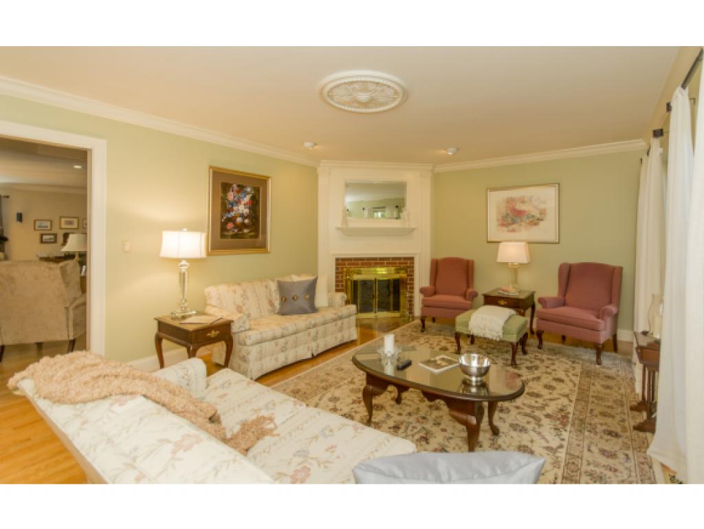35 Pine Street Rye, NH 03870 - Photo 4 of 36