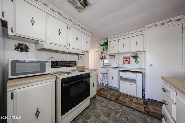 $59,900 | 3104 East Broadway Road, Unit 19, Mesa, AZ 85204