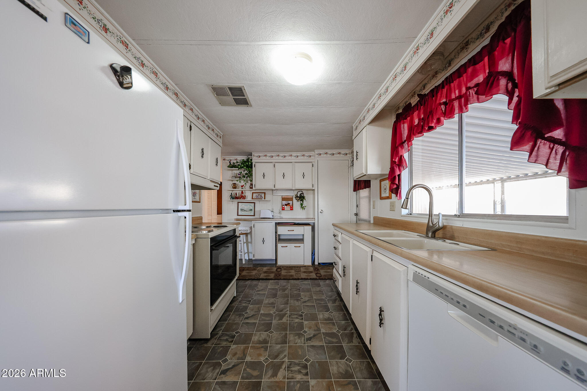 3104 East Broadway Road, Unit 19 Mesa, AZ 85204 - Photo 10 of 35 B (9)