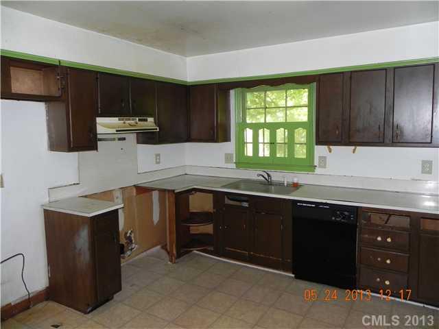5839 Pepperhill Road Charlotte, NC 28212 - Photo 4 of 12 Gallery Image 4