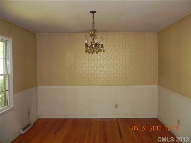 5839 Pepperhill Road Charlotte, NC 28212 - Photo 6 of 12 Gallery Image 6