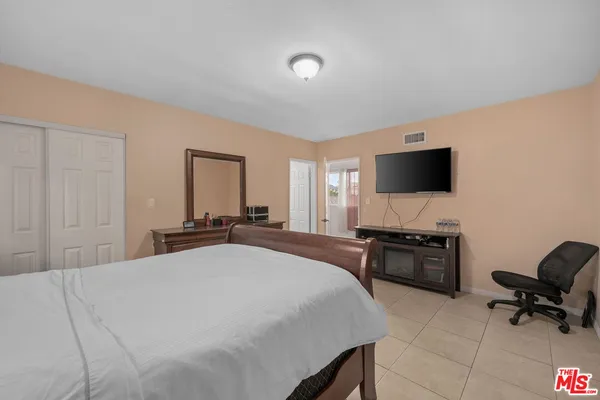 $909,000 | 3311 West 115th Street, Inglewood, CA 90303