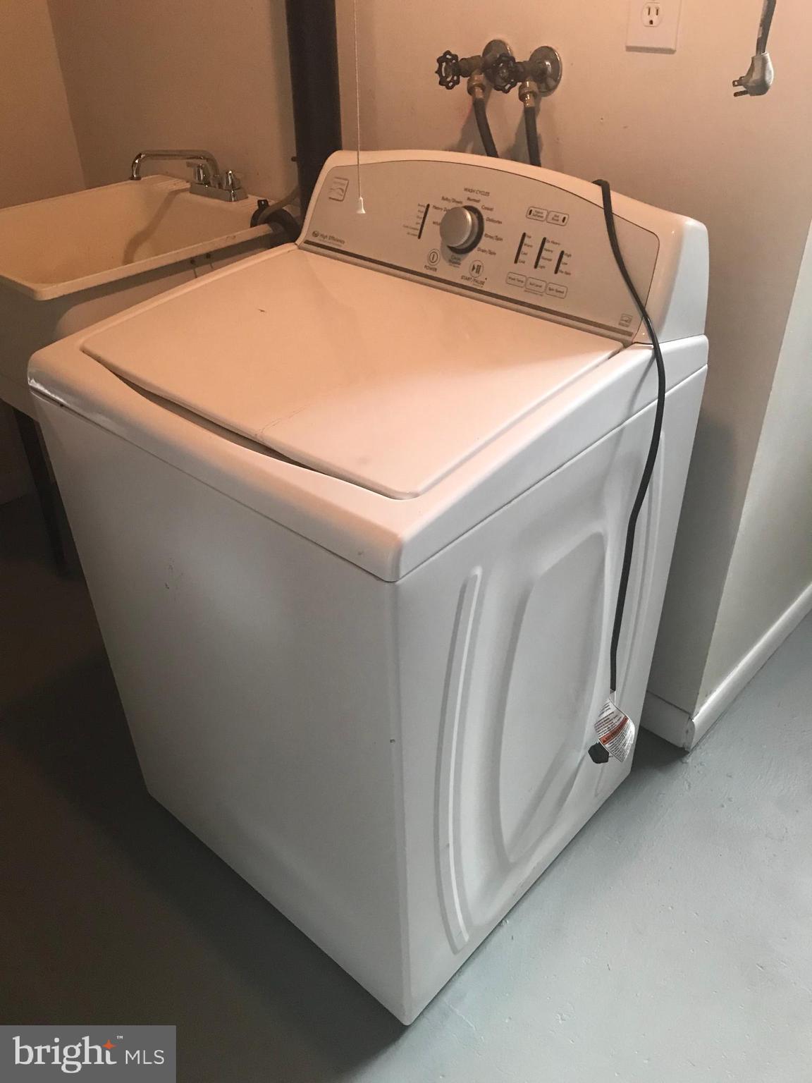 1645 Riverwood Road Baltimore, MD 21221 - Photo 18 of 24 Washer