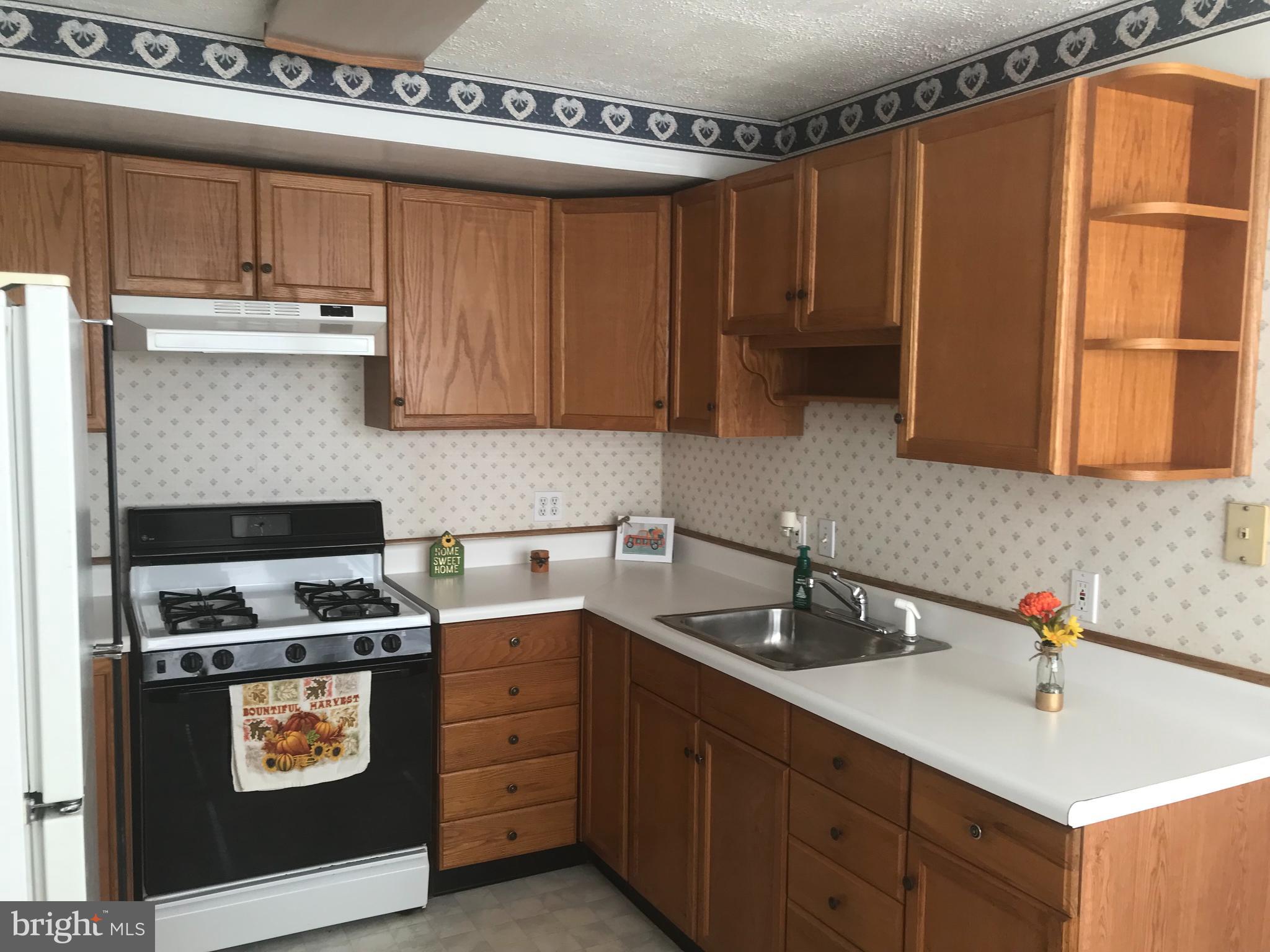 1645 Riverwood Road Baltimore, MD 21221 - Photo 3 of 24 Updated kitchen