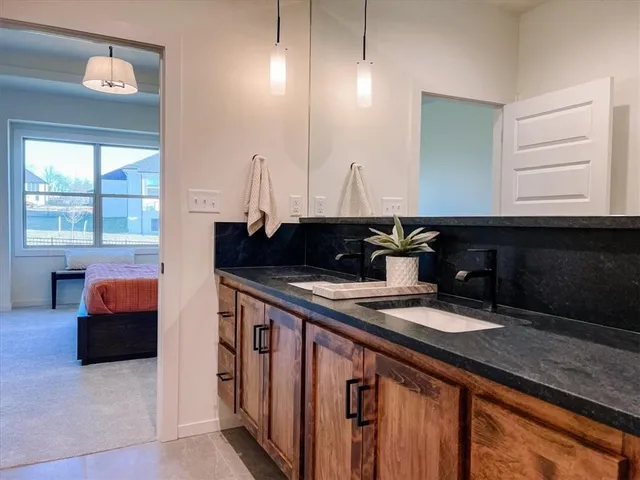 $600,000 | 2601 Northeast Wheatley Drive, Blue Springs, MO 64029