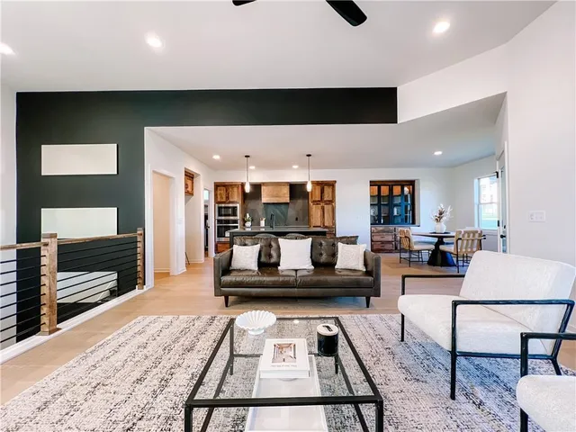 $600,000 | 2601 Northeast Wheatley Drive, Blue Springs, MO 64029