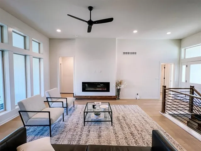 $600,000 | 2601 Northeast Wheatley Drive, Blue Springs, MO 64029