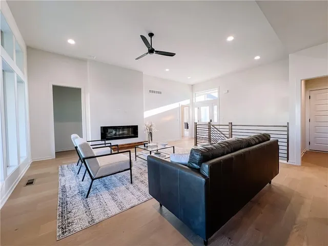 $600,000 | 2601 Northeast Wheatley Drive, Blue Springs, MO 64029