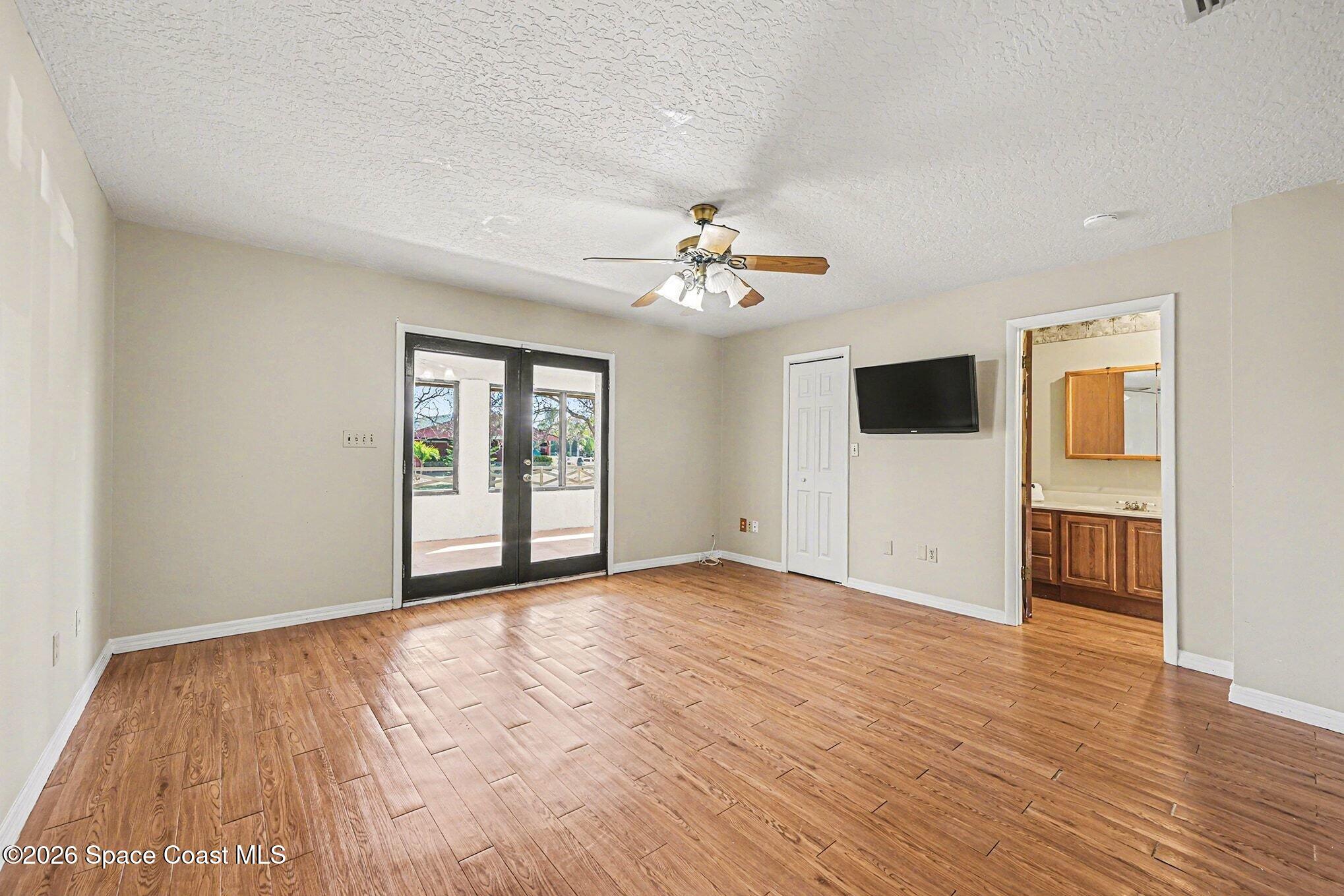 655 North Burnett Road Cocoa, FL 32926 - Photo 7 of 17 005_file_7102