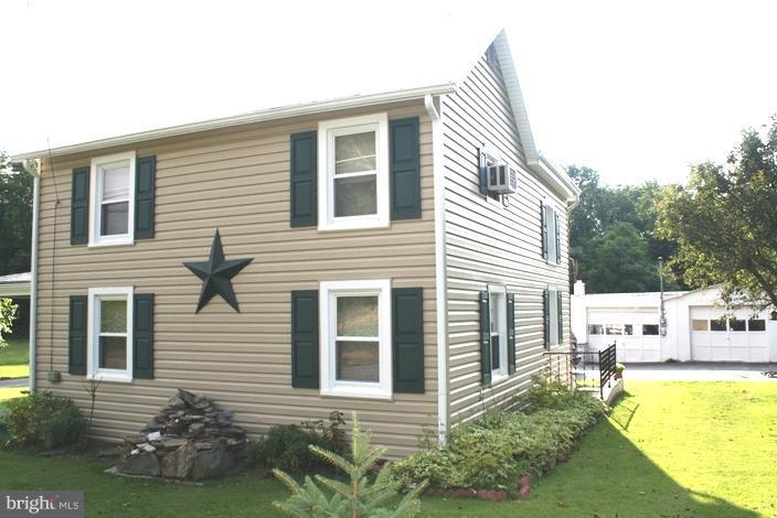 15518 Falling Waters Road Williamsport, MD 21795 - Photo 2 of 11 Exterior (Front)