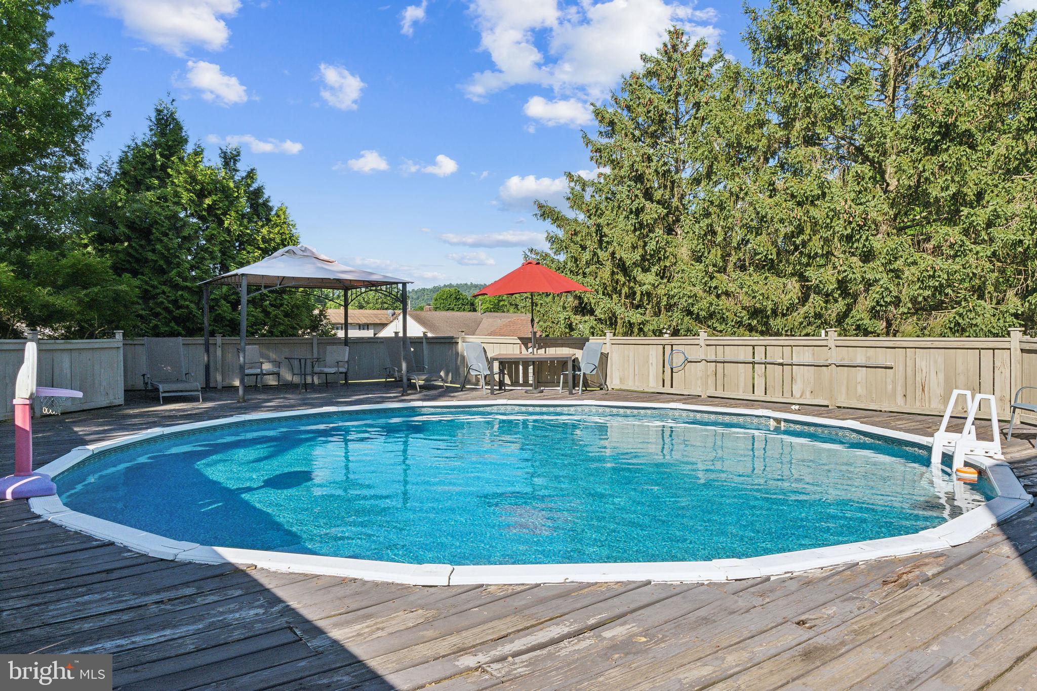 4718 St George Street Reading, PA 19606 - Photo 30 of 32