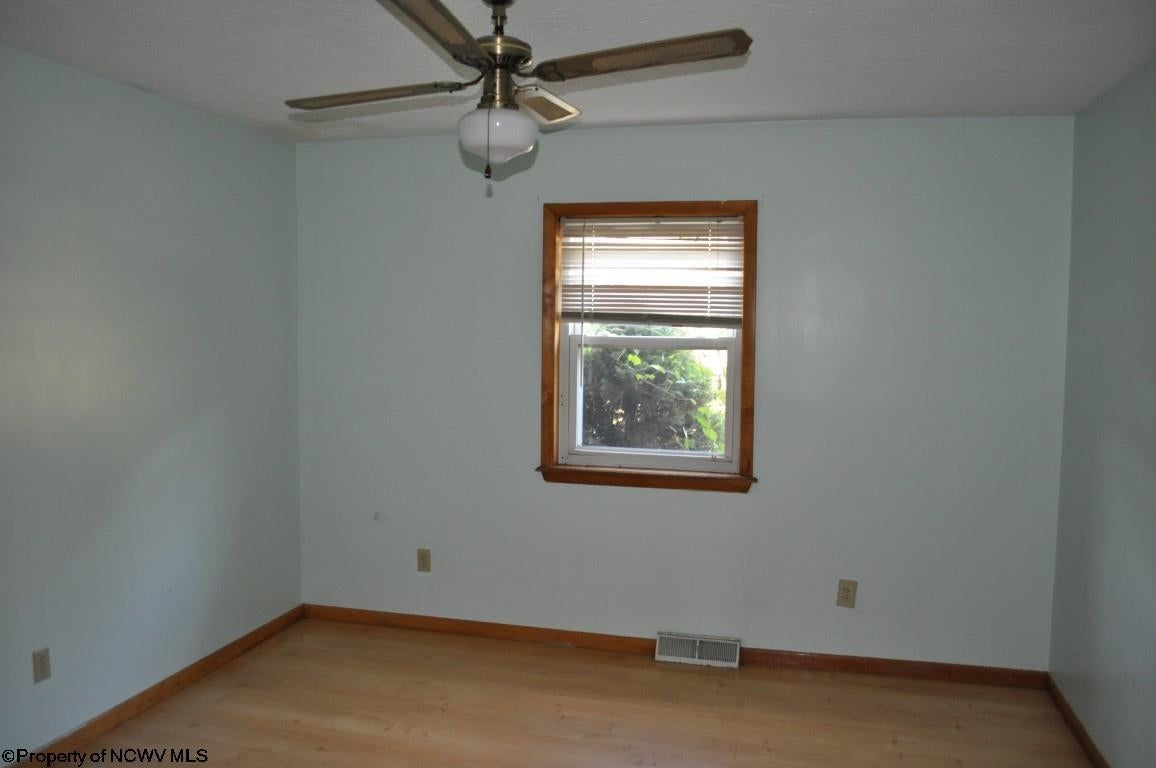 3039 Earl L Core Road Morgantown, WV 26508 - Photo 6 of 26 Gallery Image 6