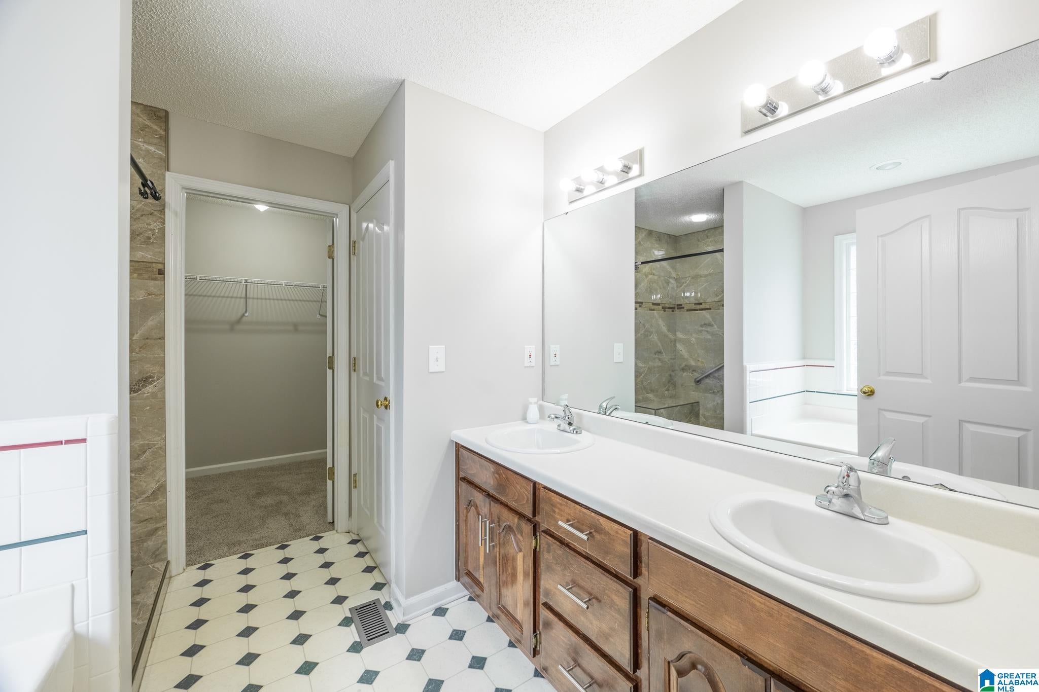 1215 Shadecrest Road Anniston, AL 36206 - Photo 27 of 49 Gallery Image 27