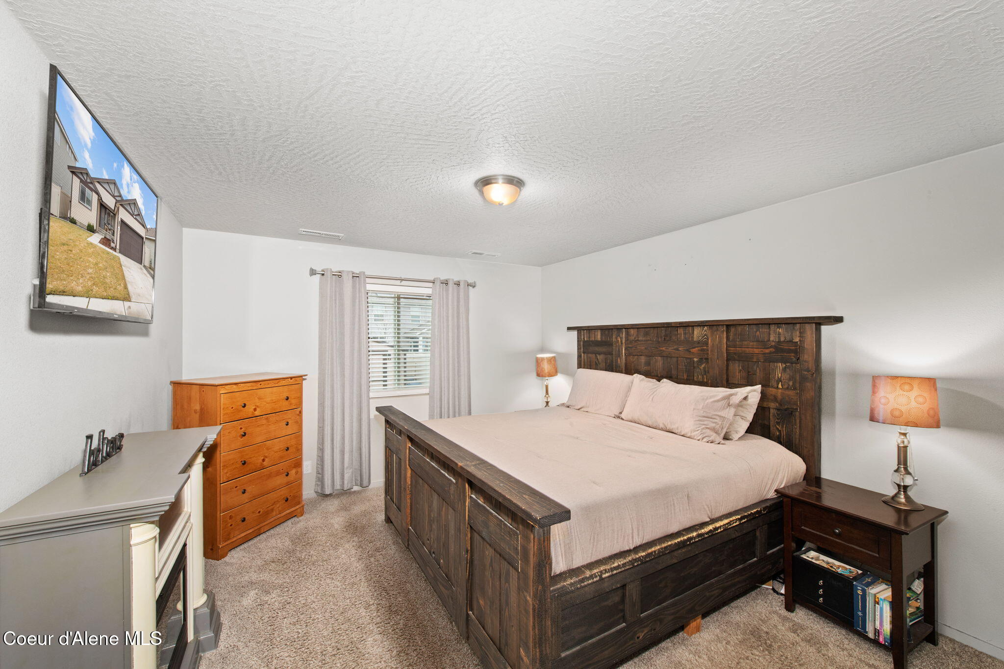 1435 North Minam Loop Post Falls, ID 83854 - Photo 16 of 37 18-web-or-mls-1435 N Minam Loop-37