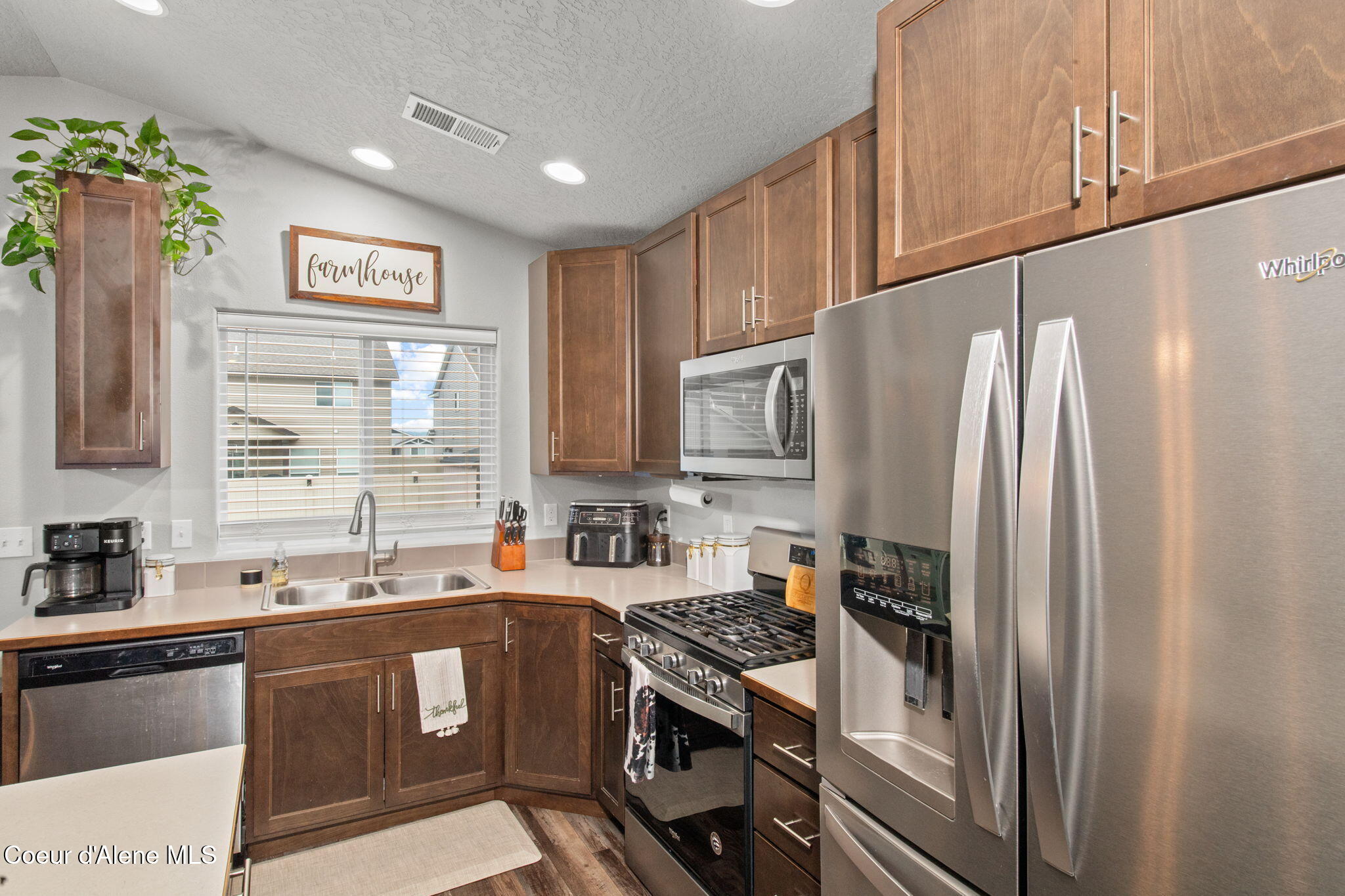 1435 North Minam Loop Post Falls, ID 83854 - Photo 10 of 37 12-web-or-mls-1435 N Minam Loop-21