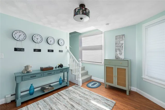 $2,800 | 206 Riverside Avenue, Warwick, RI 02889