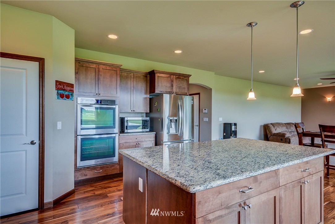 1016 Lyle Ridge Circle Oak Harbor, WA 98277 - Photo 11 of 25 Gallery Image 11