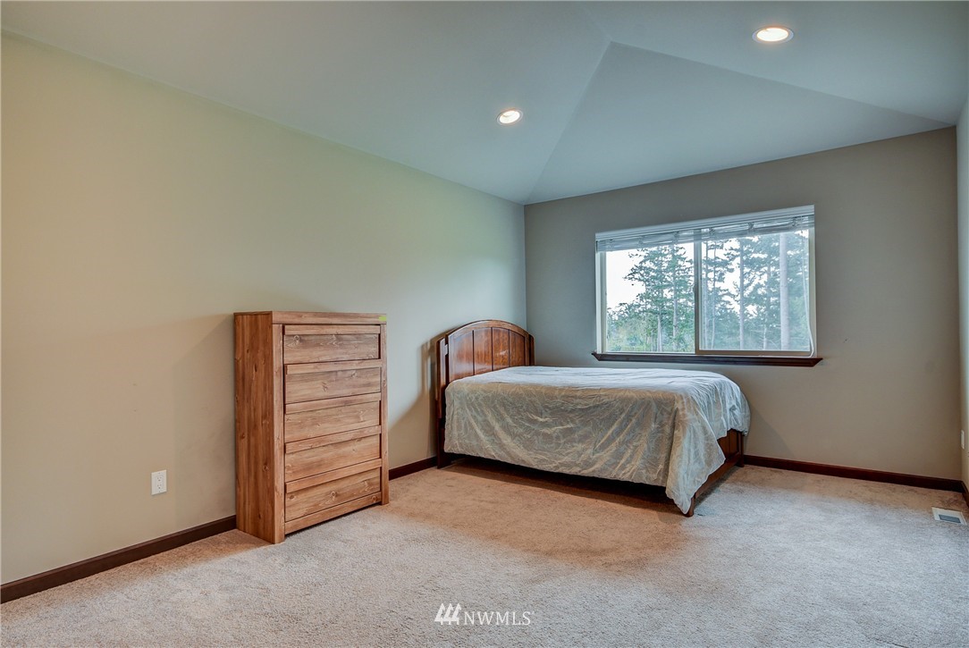 1016 Lyle Ridge Circle Oak Harbor, WA 98277 - Photo 13 of 25 Gallery Image 13