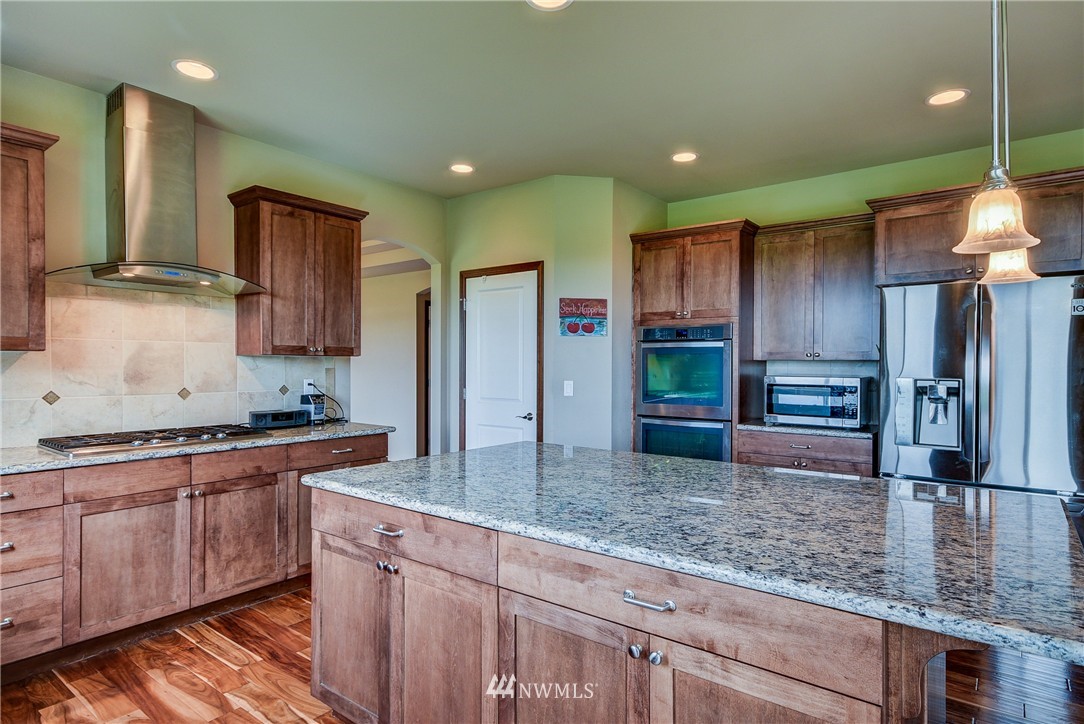 1016 Lyle Ridge Circle Oak Harbor, WA 98277 - Photo 10 of 25 Gallery Image 10