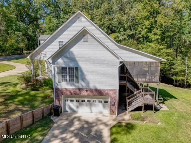 128 Robinhood Road Vicksburg, MS 39180 - Photo 3 of 66 thumbnail_Aerial Garage Side View