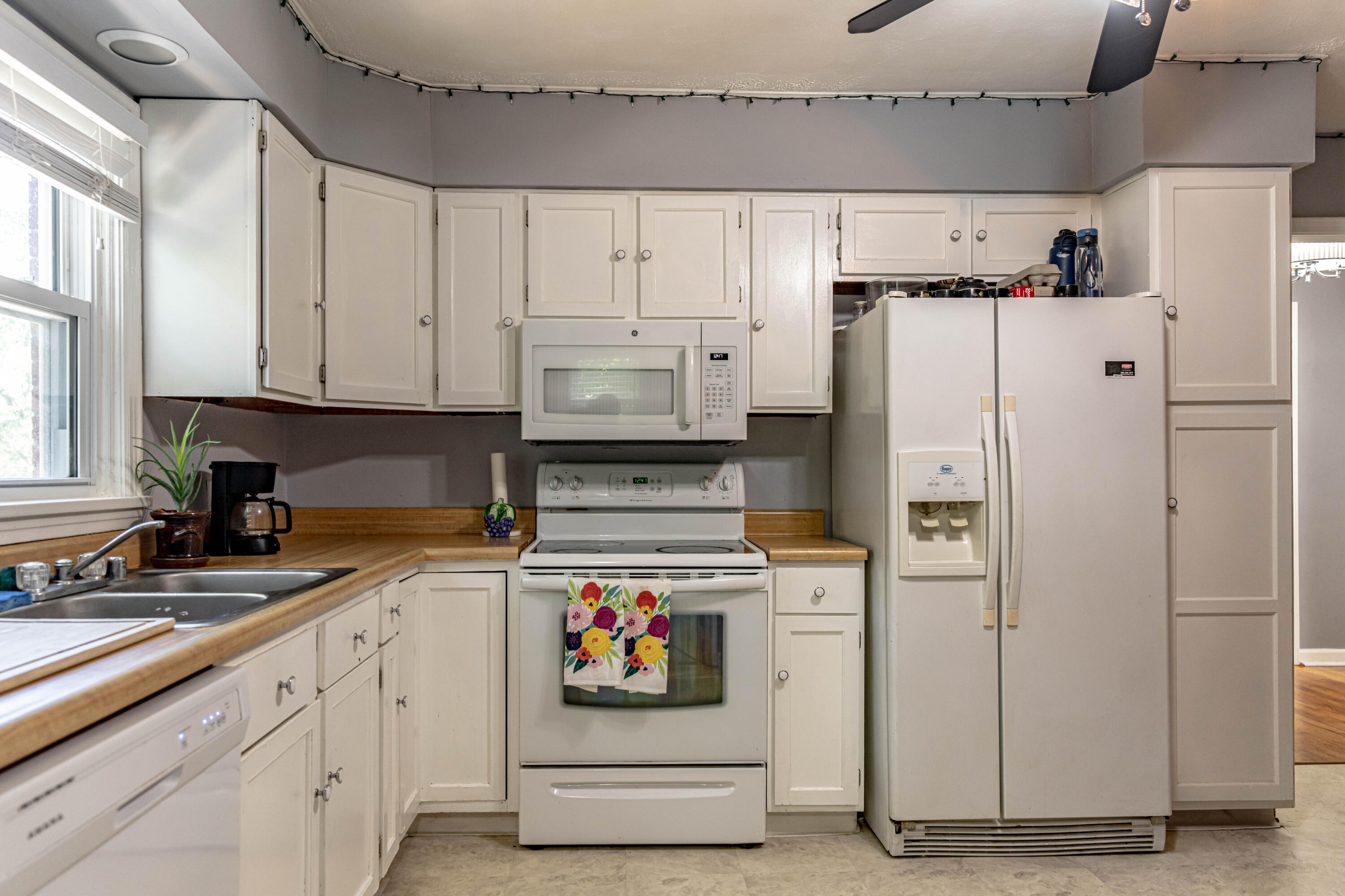 8900 Blue Lick Road Louisville, KY 40219 - Photo 4 of 51 DSC00633