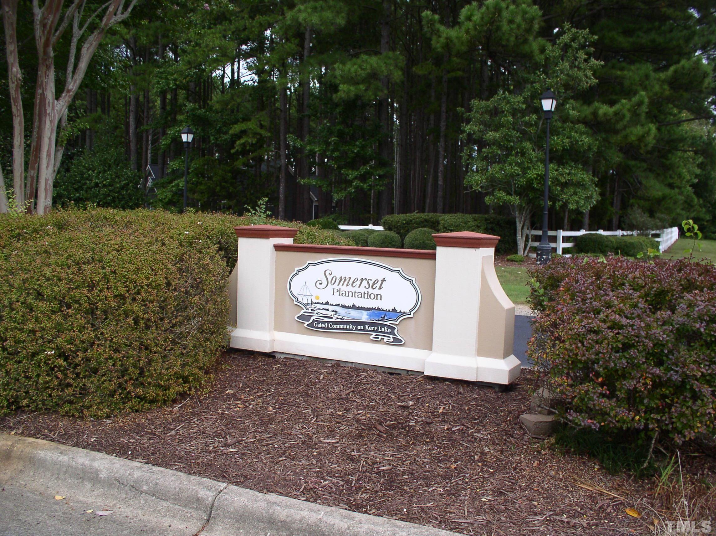 198 B South Harrison Lane Henderson, NC 27537 - Photo 12 of 14 a view of back yard with green space