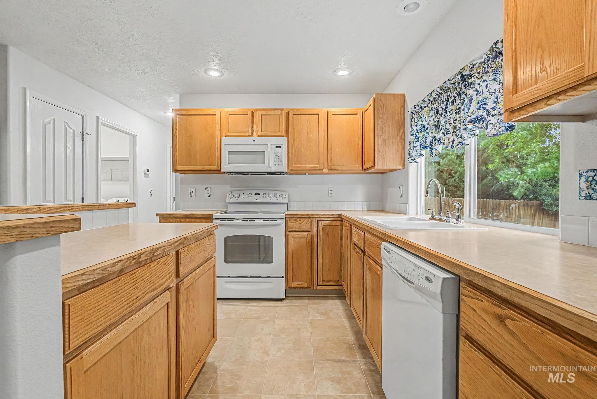 13649 West Rochester Street Boise, ID 83713 - Photo 17 of 35