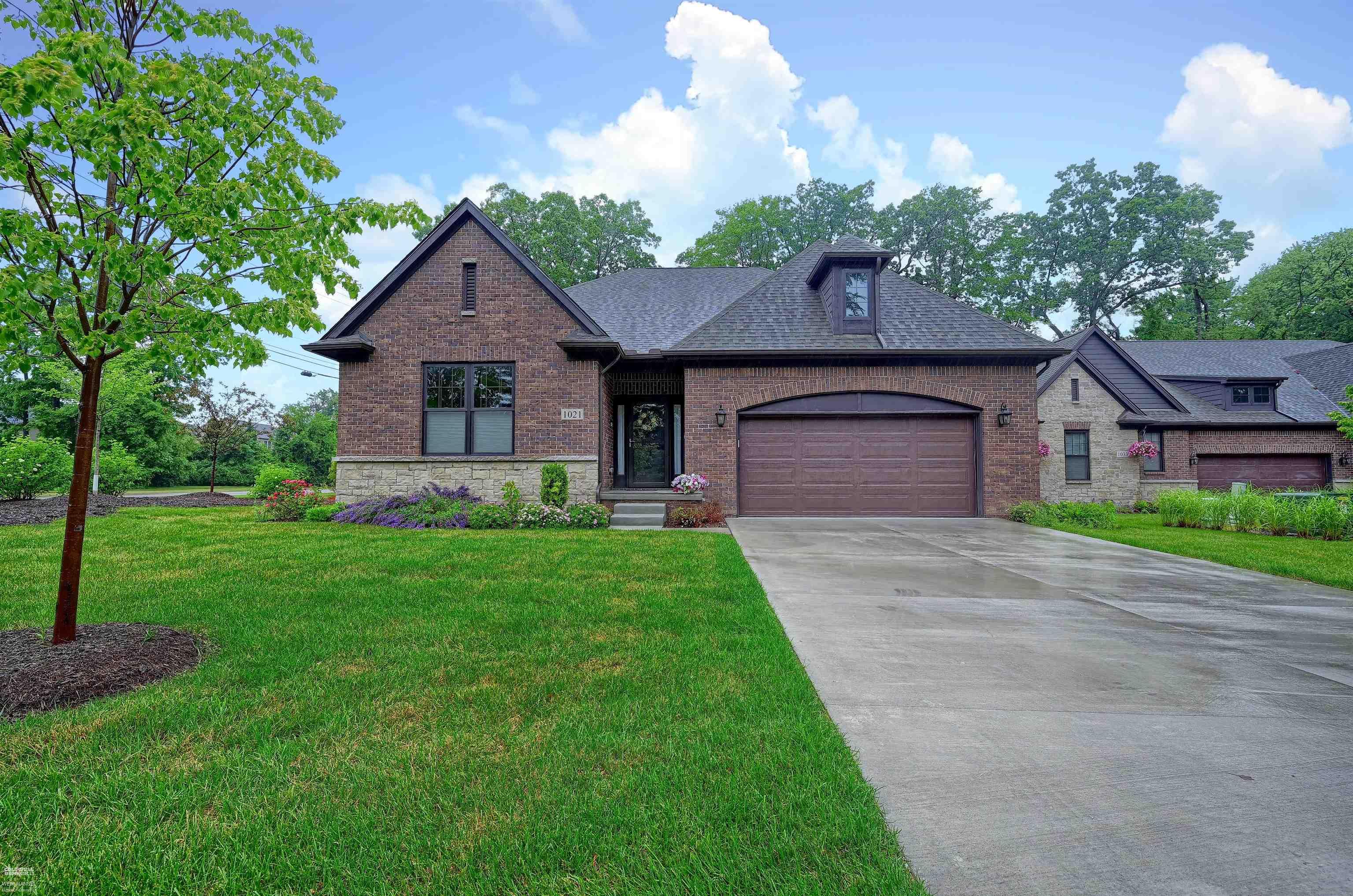 1021 Crestwyk Lane, Unit 7 Rochester Hills, MI 48307 - Photo 1 of 44