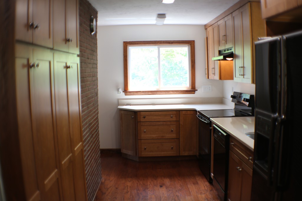 37 Lombard Road Hubbardston, MA 01452 - Photo 8 of 28 Gallery Image 8