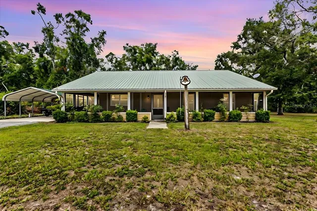 $550,000 | 303 Northeast 290th Avenue, Old Town, FL 32680